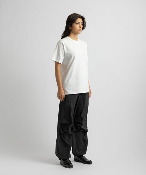 HANES(ヘインズ)の「Hanes x Saturdays NYC Washed Cotton Short Sleeve T-Shirts 2P(Tシャツ/カットソー・メンズ・ブラック/ホワイト・S/M/L)」の22枚目の写真