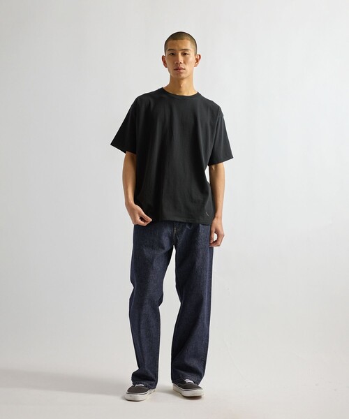 HANES(ヘインズ)の「Hanes x Saturdays NYC Washed Cotton Short Sleeve T-Shirts 2P(Tシャツ/カットソー・メンズ・ブラック/ホワイト・S/M/L)」の12枚目の写真