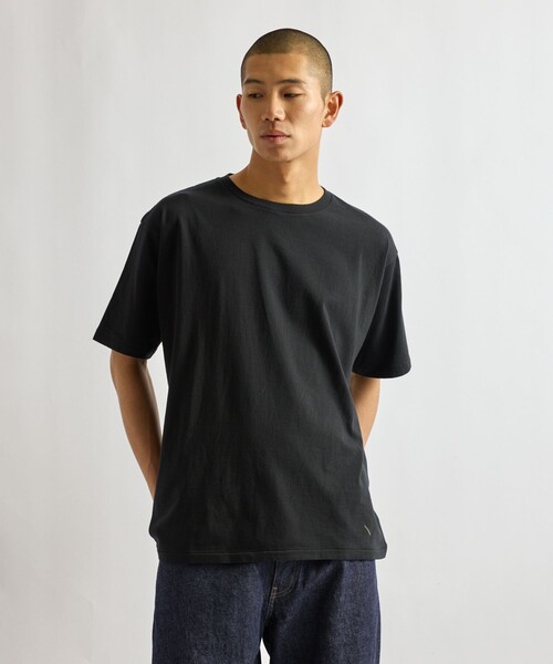 HANES(ヘインズ)の「Hanes x Saturdays NYC Washed Cotton Short Sleeve T-Shirts 2P(Tシャツ/カットソー・メンズ・ブラック/ホワイト・S/M/L)」の1枚目の写真