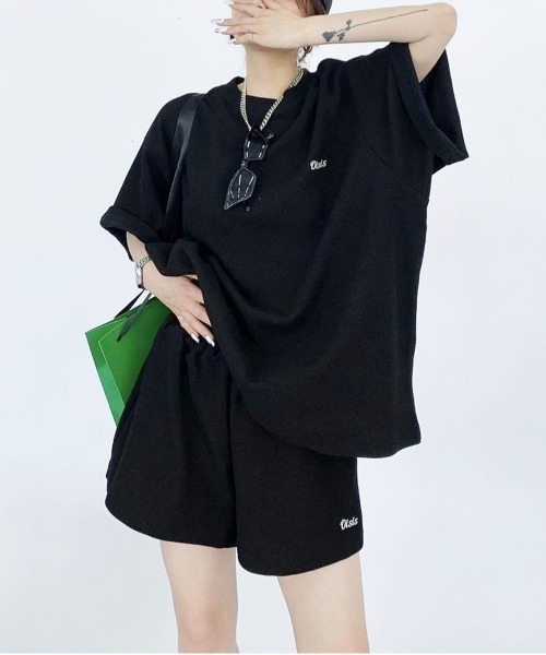 NEW GENTLEMAN(ニュージェントルマン)の「【2点SET】ジュール ワッフル セットアップ T&ショーツ(Tシャツ/カットソー・レディース・チャコールグレー/ブラック/グレイッシュベージュ/サックスブルー・M/L/XL)」の2枚目の写真