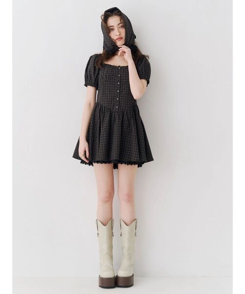EVRIS(エヴリス)の「パフスリーブレースドッキングミニワンピース(ワンピース・レディース・ブラック/その他1/グリーン・FREE)」の9枚目の写真