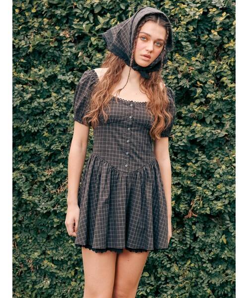 EVRIS(エヴリス)の「パフスリーブレースドッキングミニワンピース(ワンピース・レディース・ブラック/その他1/グリーン・FREE)」の11枚目の写真