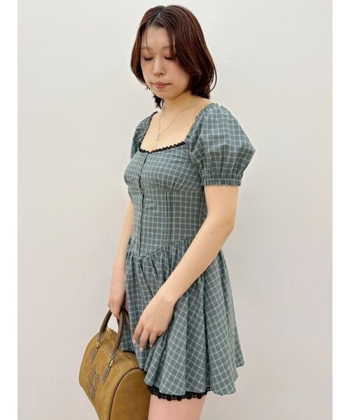 EVRIS(エヴリス)の「パフスリーブレースドッキングミニワンピース(ワンピース・レディース・ブラック/その他1/グリーン・FREE)」の18枚目の写真