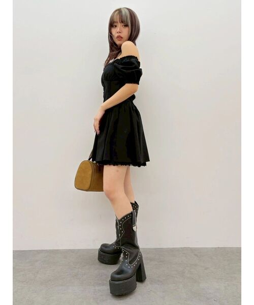 EVRIS(エヴリス)の「パフスリーブレースドッキングミニワンピース(ワンピース・レディース・ブラック/その他1/グリーン・FREE)」の6枚目の写真