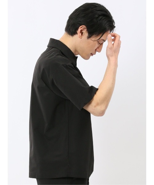 TAKA-Q（タカキュー）の「シャツ メンズ 半袖 軽量 速乾 UV 抗菌防臭 ドライ サッカー プルオーバー セットアップ可能 ゆったり オーバーサイズ （シャツ/ブラウス・メンズ・ブラック・MEDIUM/LARGE/X-LARGE）」の4枚目の写真