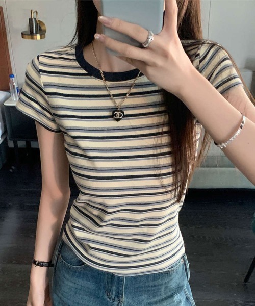 Flugge(フラッジー)の「マルチボーダーミニT(Tシャツ/カットソー・レディース・レッド/ブルー・LARGE/MEDIUM)」の9枚目の写真
