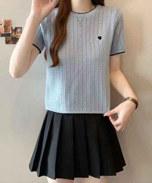 mielu(ミエル)の「ポイント刺繍半袖ニット(ニット/セーター・レディース・アイボリー/グレー/ホワイト/ブルー/ブラック・FREE)」の6枚目の写真