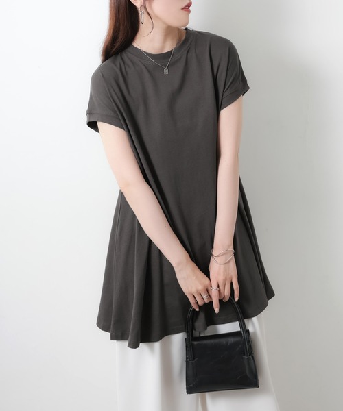 Riberry（リベリー）の「【接触冷感】ミドル丈コットンフレアTシャツ（Tシャツ/カットソー・レディース・オフホワイト/チャコールグレー/ブラック・MEDIUM）」の17枚目の写真