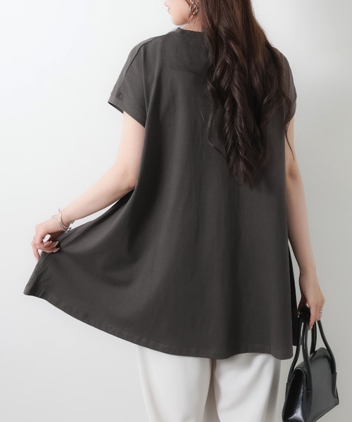 Riberry（リベリー）の「【接触冷感】ミドル丈コットンフレアTシャツ（Tシャツ/カットソー・レディース・オフホワイト/チャコールグレー/ブラック・MEDIUM）」の19枚目の写真