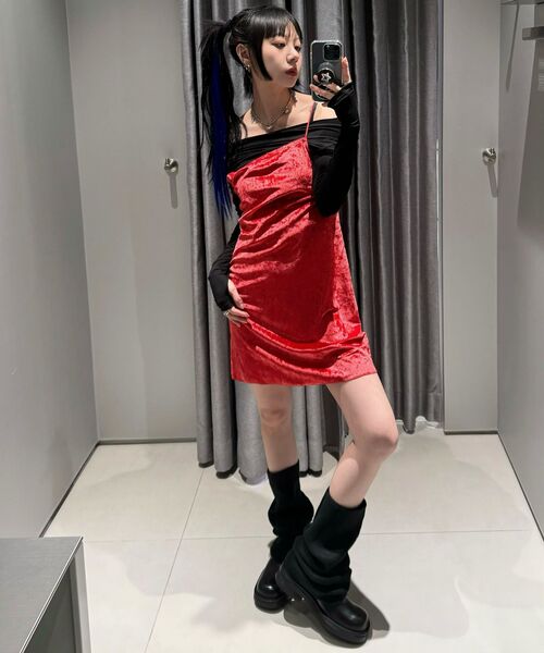 MUSINSA STANDARD WOMAN（ムシンサスタンダードウーマン）の「ウィメンズ テンセル ターンダウン オフショルダー 長袖Tシャツ [ブラック]（Tシャツ/カットソー・レディース・その他・LARGE/MEDIUM/SMALL/X-SMALL）」の15枚目の写真