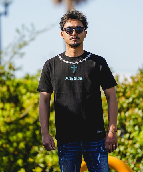 adamsJUGGLER(アダムスジャグラー)の「RTEG M.Tネックレスティー(Tシャツ/カットソー・メンズ・ホワイト/ブラック・XL/L/M/S/XXL)」の1枚目の写真
