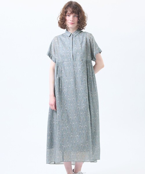 MACKINTOSH PHILOSOPHY（ﾏｯｷﾝﾄｯｼｭ ﾌｨﾛｿﾌｨｰ）の「Snowblue Garden サイドギャザーワンピース（ワンピース・レディース・ブルー系その他3/ベージュ系その他・36/38）」の2枚目の写真