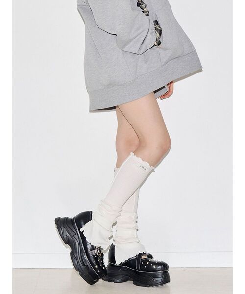 jouetie(ジュエティ)の「スニーカーソールスタッズシューズ(サンダル・レディース・ブラック/カーキ/ボルドー・SMALL/MEDIUM/LARGE)」の22枚目の写真