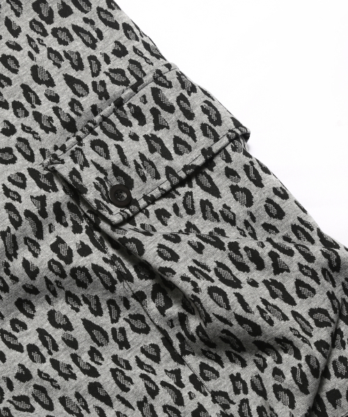ROCKPSYCHO(ロックサイコ)の「レオパードバミューダショーツグレー(その他パンツ・メンズ・グレー・LARGE/X-LARGE/MEDIUM)」の3枚目の写真