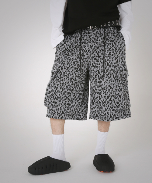 ROCKPSYCHO(ロックサイコ)の「レオパードバミューダショーツグレー(その他パンツ・メンズ・グレー・LARGE/X-LARGE/MEDIUM)」の6枚目の写真