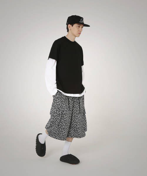 ROCKPSYCHO(ロックサイコ)の「レオパードバミューダショーツグレー(その他パンツ・メンズ・グレー・LARGE/X-LARGE/MEDIUM)」の8枚目の写真