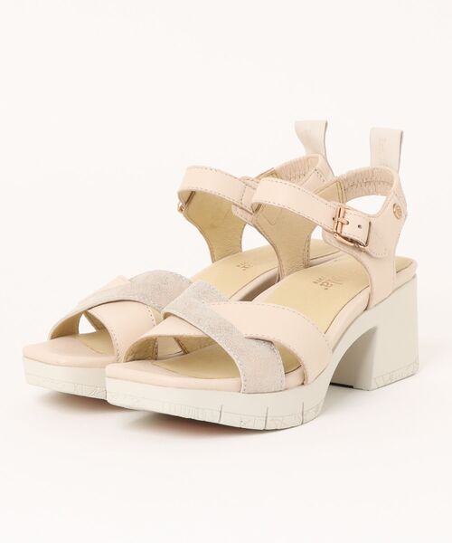 inter-chaussures(インターショシュール)の「【bussola】アンクルストラップヒールサンダル (95703U)(サンダル・レディース・ブラック系その他/ベージュ系その他/ホワイト系その他・37/36/38)」の3枚目の写真