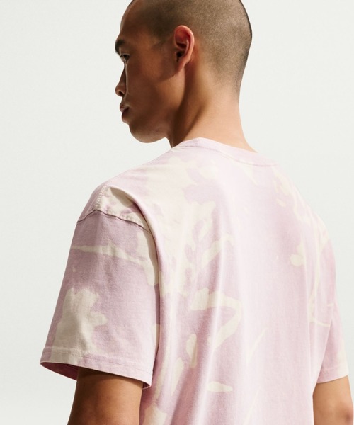 NIKE（ナイキ）の「ナイキ NIKE ナイキ NSW LSE フローラル プリント S/S Tシャツ（Tシャツ/カットソー・メンズ・スモークピンク/ダークグレー・S/M/L/LL/3L）」の9枚目の写真
