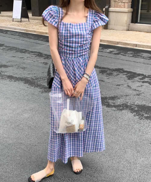 AMAJI（アマジ）の「配色チェック柄 スクエアネック フレアスリーブ リボン付き ワンピース（ワンピース・レディース・パープル/ブルー・FREE）」の5枚目の写真