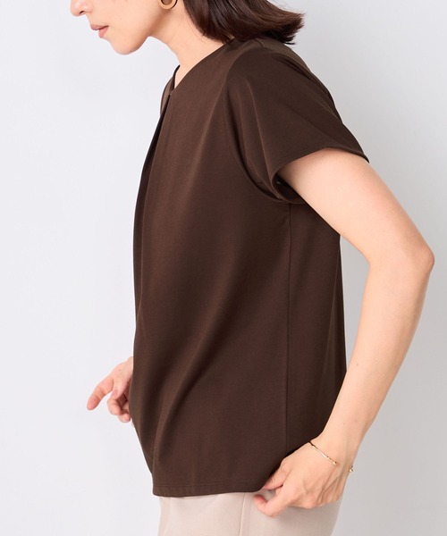 GALLORIA（ギャローリア）の「【接触冷感・UVカット】Vネックパーツプルオーバー（Tシャツ/カットソー・レディース・ネイビー/ピンク/ブラウン/ボルドー/ホワイト・LL/L/M/S）」の12枚目の写真