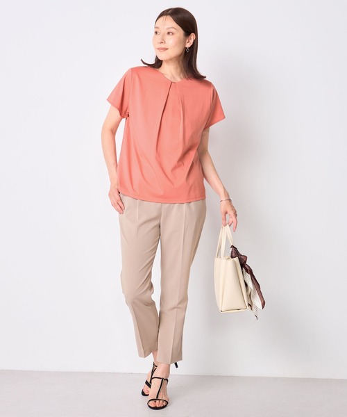 GALLORIA（ギャローリア）の「【接触冷感・UVカット】Vネックパーツプルオーバー（Tシャツ/カットソー・レディース・ネイビー/ピンク/ブラウン/ボルドー/ホワイト・LL/L/M/S）」の19枚目の写真