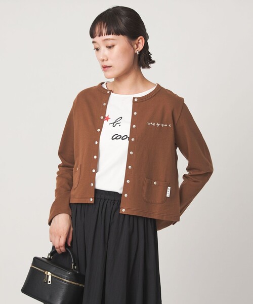 To b. by agnes b.(トゥービーバイアニエスベー)の「<To b. by agnes b.コラボ>ドットボタン カーディガン(カーディガン/ボレロ・レディース・ブラック/ブラウン/レッド・FREE)」の15枚目の写真