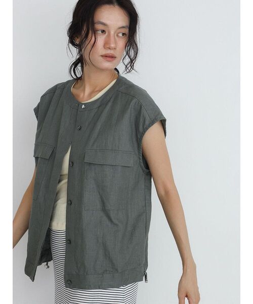 FIKA.（フィーカ）の「Drawstring linen vest（ベスト・レディース・ダークオリーブ/ブラック/ブラウン・MEDIUM）」の11枚目の写真