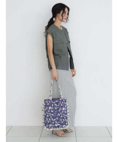 FIKA.（フィーカ）の「Drawstring linen vest（ベスト・レディース・ダークオリーブ/ブラック/ブラウン・MEDIUM）」の15枚目の写真