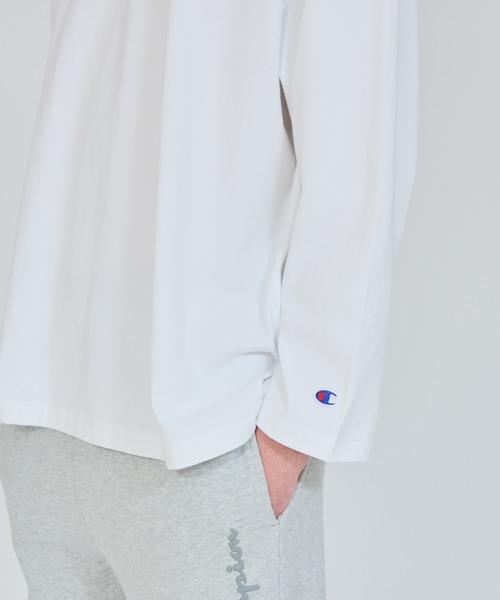 Champion(チャンピオン)の「【Champion/チャンピオン】メンズ ベーシック ロングスリーブTシャツ(Tシャツ/カットソー・メンズ・グレー/ホワイト/ブラック/グリーン/ネイビー・LARGE/MEDIUM/X-LARGE)」の11枚目の写真