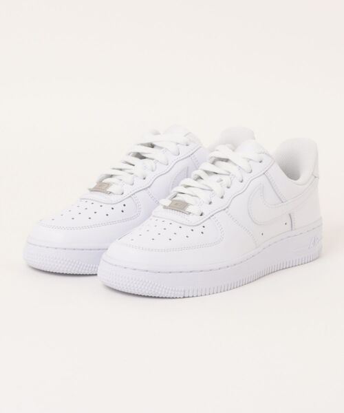NIKE(ナイキ)の「【NIKE】DD8959-100 Women's Air Force 1 '07 ナイキ ウィメンズ エア フォース 1 '07(スニーカー・レディース・ホワイト・24.5/25/23/24/23.5)」の1枚目の写真