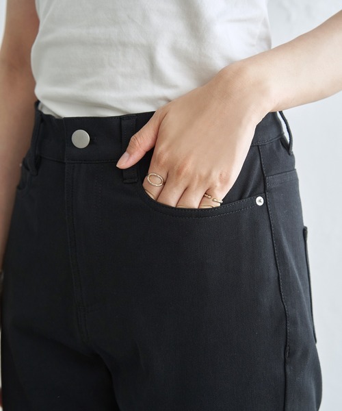 ikka(イッカ)の「GOKU楽パンツ スリムストレート(その他パンツ・レディース・ネイビー/ダークオリーブ/ベージュ/ブラック・M/S/L)」の21枚目の写真