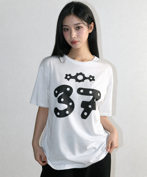 MAGORENSEOUL(マゴレンソウル)の「ドゥドゥルトライクリップス オーバーサイズTシャツ ホワイト(Tシャツ/カットソー・レディース・その他・FREE)」の1枚目の写真