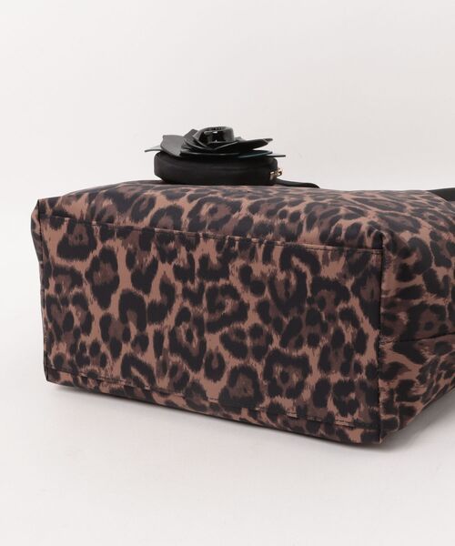 ANNA SUI(アナスイ)の「ローズローズ 2wayハンドバッグ(ハンドバッグ・レディース・グレイッシュブルー/ブラック/ブラック系4・FREE)」の5枚目の写真