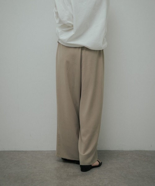 URBAN RESEARCH DOORS（アーバンリサーチドアーズ）の「Relax Easy Wide Pants（その他パンツ・レディース・ブラック/ベージュ・MEDIUM/SMALL）」の14枚目の写真