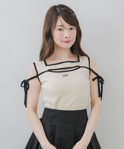 ems excite(エムズエキサイト)の「フロントスリットニットタンク(タンクトップ・レディース・ナチュラル/ピンク/ブラック・FREE)」の10枚目の写真