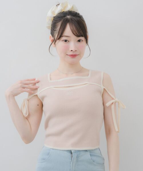 ems excite(エムズエキサイト)の「フロントスリットニットタンク(タンクトップ・レディース・ナチュラル/ピンク/ブラック・FREE)」の22枚目の写真