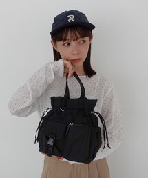 【いろんな使い方ができる!】ユーティリティパフィドロストショルダーバッグ