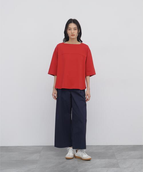 human woman(ヒューマンウーマン)の「バスク天竺ボートネックプルオーバー(Tシャツ/カットソー・レディース・ベージュ/レッド・MEDIUM)」の16枚目の写真