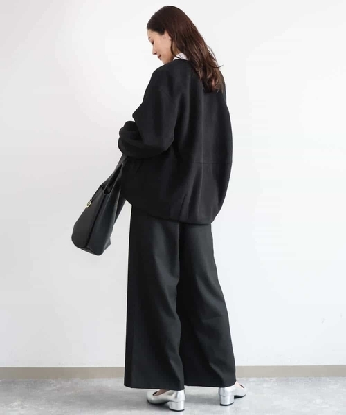 MK MICHEL KLEIN(エムケーミッシェルクラン)の「コクーンシルエットノーカラーブルゾン(ブルゾン・レディース・ブラック/ベージュ/ライトブルー・38)」の9枚目の写真