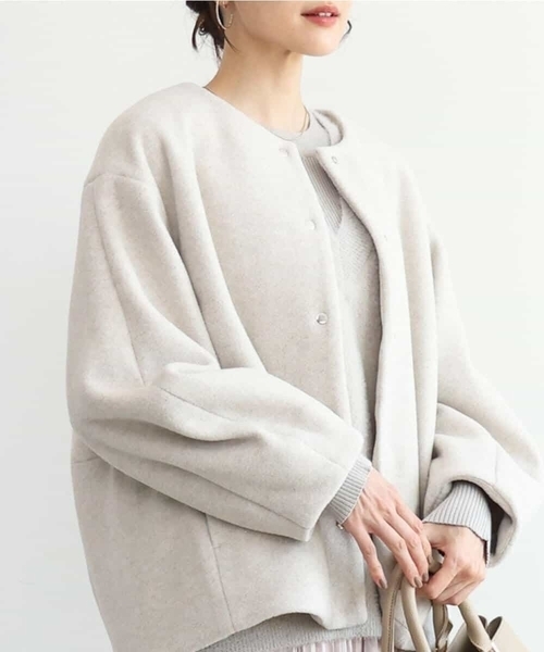 MK MICHEL KLEIN(エムケーミッシェルクラン)の「コクーンシルエットノーカラーブルゾン(ブルゾン・レディース・ブラック/ベージュ/ライトブルー・38)」の12枚目の写真