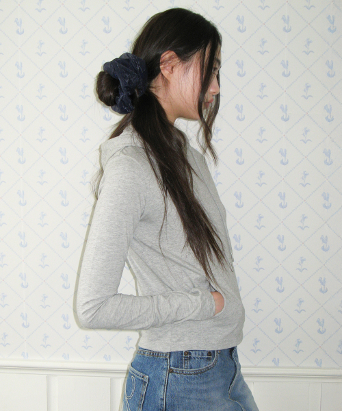 AMESWORLDWIDE(アメスワールドワイド)の「CLASSIC CROP HOODIE LS TEE GREY(Tシャツ/カットソー・レディース・その他・SMALL/MEDIUM)」の8枚目の写真