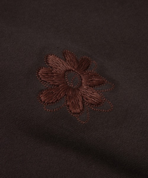 NOMA t.d.(ノーマティーディー)の「Flower Embroidery Hoody(パーカー・メンズ・ブラウン/ブラック・4/3)」の6枚目の写真