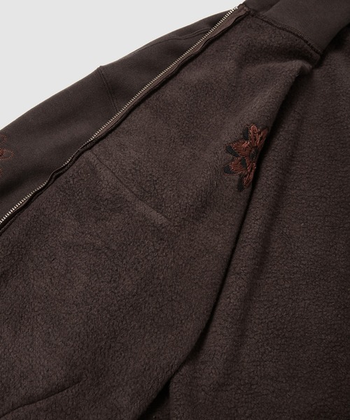 NOMA t.d.(ノーマティーディー)の「Flower Embroidery Hoody(パーカー・メンズ・ブラウン/ブラック・4/3)」の5枚目の写真