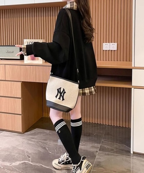 ＆soiree（アンドソワレ）の「チェック切り替えウサギ柄レイヤード風スウェット（スウェット・レディース・グレー/ホワイト/ブラック・LARGE/MEDIUM/X-LARGE）」の7枚目の写真