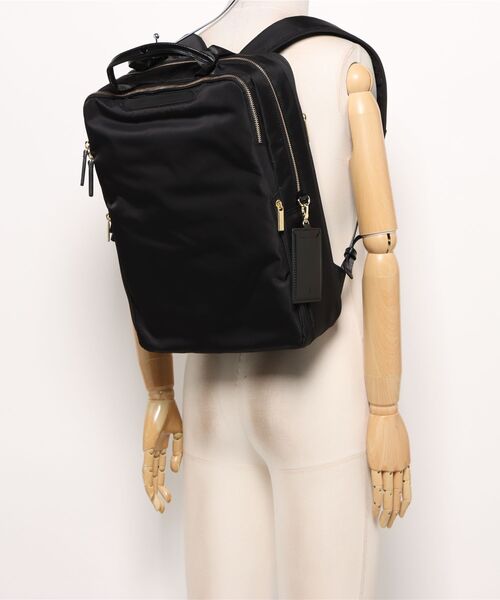 ACE GENE（エースジーン）の「【ace. GENE/エースジーン】 フィッテム ビジネスリュック 17L(20L)（バックパック/リュック・レディース・ベージュ/ブラック系その他/チャコール/ブラック・FREE）」の5枚目の写真