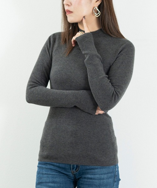 JOCOSA(ジョコサ)の「ウール混 モックネックリブニット(ニット/セーター・レディース・ブラウン/ブラック/ネイビー/ブルー/チャコール/ホワイト/アイボリー・FREE)」の4枚目の写真