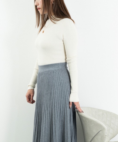 JOCOSA(ジョコサ)の「ウール混 モックネックリブニット(ニット/セーター・レディース・ブラウン/ブラック/ネイビー/ブルー/チャコール/ホワイト/アイボリー・FREE)」の13枚目の写真