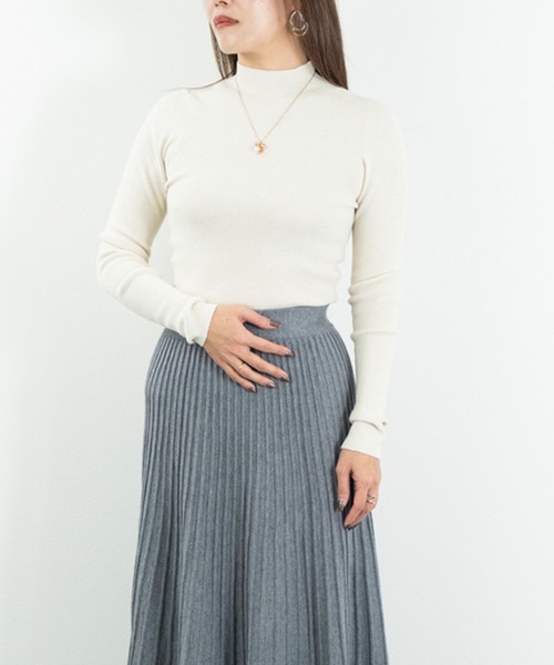 JOCOSA(ジョコサ)の「ウール混 モックネックリブニット(ニット/セーター・レディース・ブラウン/ブラック/ネイビー/ブルー/チャコール/ホワイト/アイボリー・FREE)」の14枚目の写真
