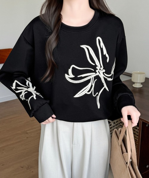 ABITOKYO(アビトーキョー)の「花柄刺繍スウェットプルオーバー(スウェット・レディース・チャコールグレー/ベージュ/ブラック・FREE)」の8枚目の写真