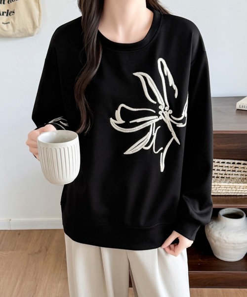 ABITOKYO(アビトーキョー)の「花柄刺繍スウェットプルオーバー(スウェット・レディース・チャコールグレー/ベージュ/ブラック・FREE)」の10枚目の写真